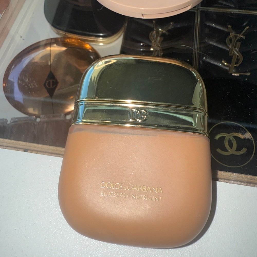 Dolce & Gabbana Skin Tint - 17w
